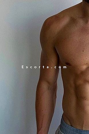 Lori - Uomo cerca donna Milano