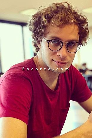 Jason - Uomo cerca donna Roma