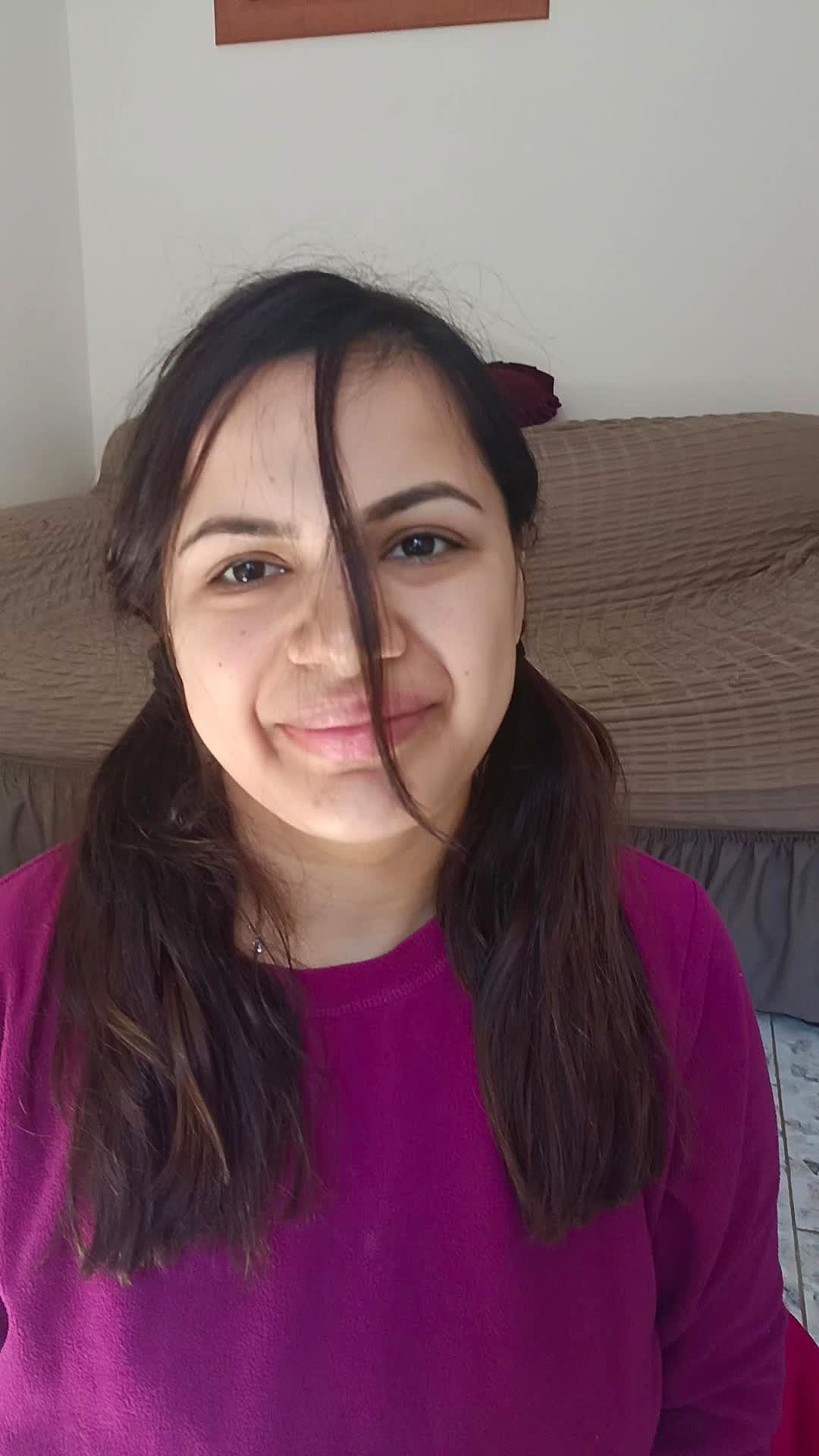 Clara Video Sfondo