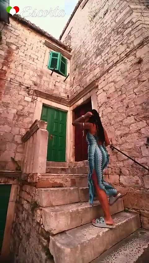 Roberta Video Sfondo