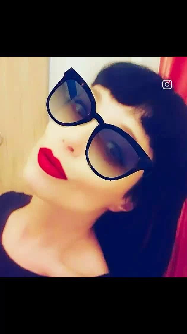 luanaitaliana Video Background