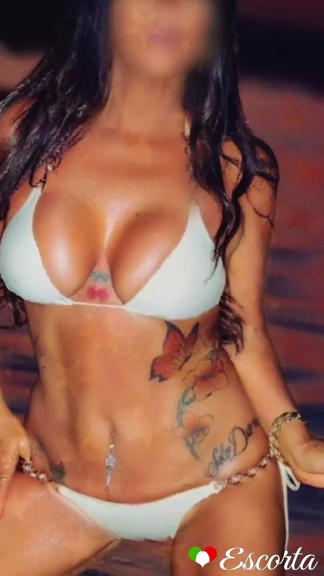 Juliana Rodriguez A Bassano Del Grappa Video Sfondo