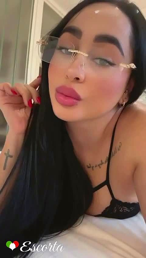 Karla Video Sfondo