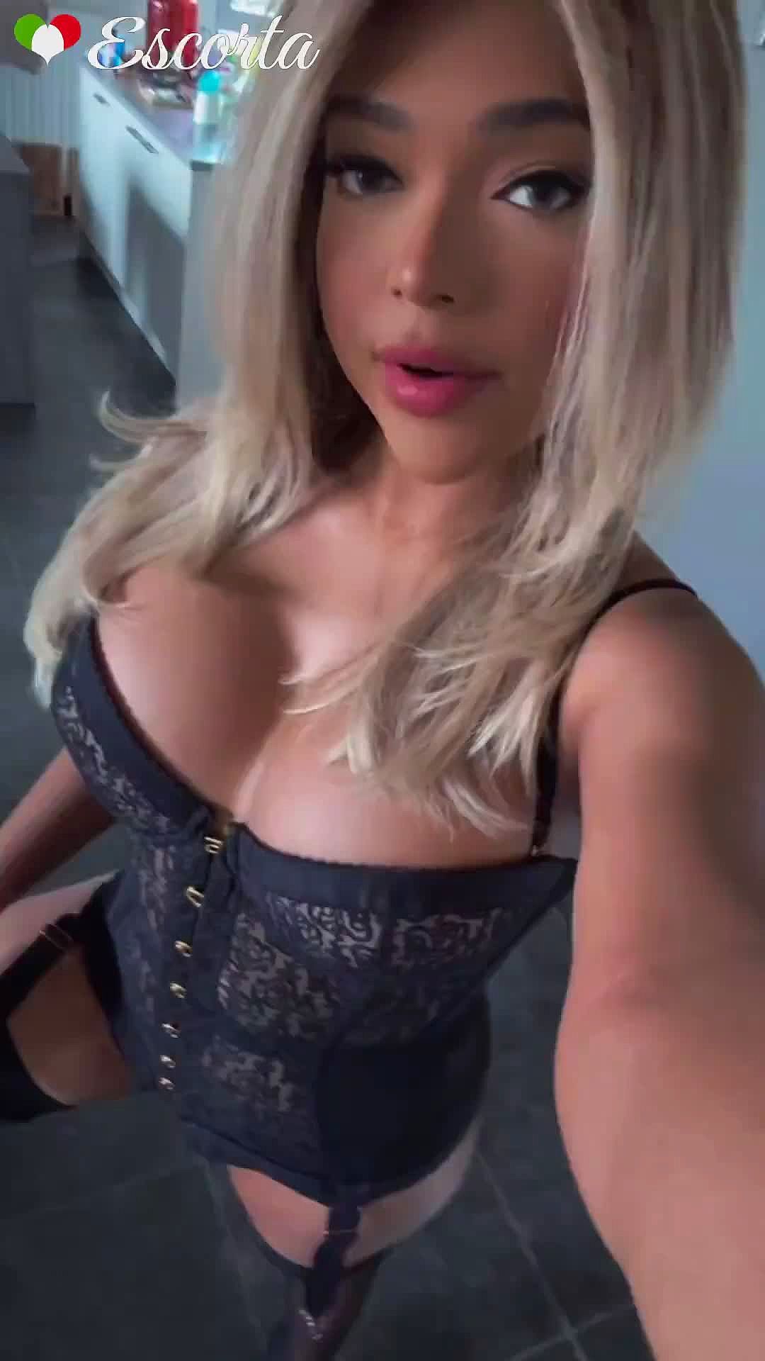 Noa Aliya Video Sfondo