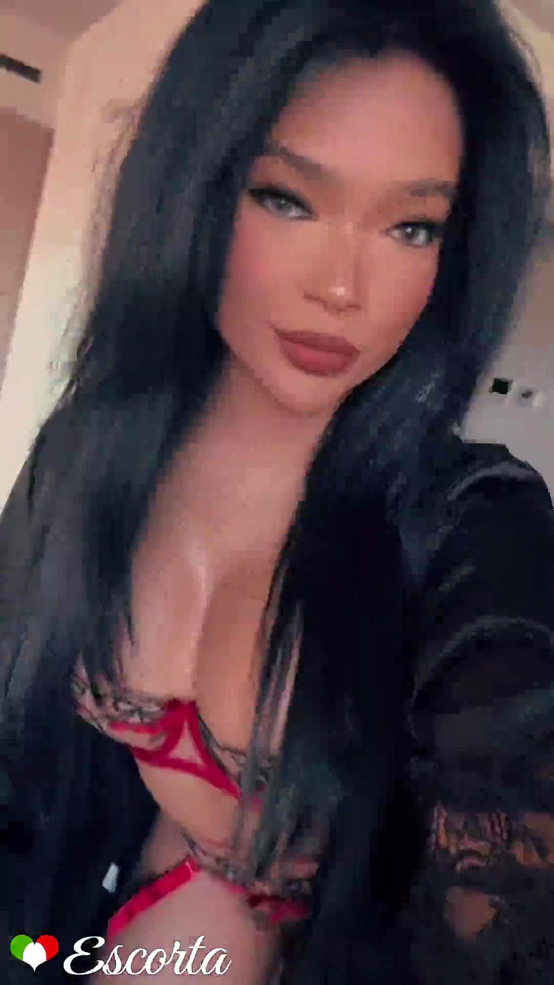 Noa Aliya Video Sfondo