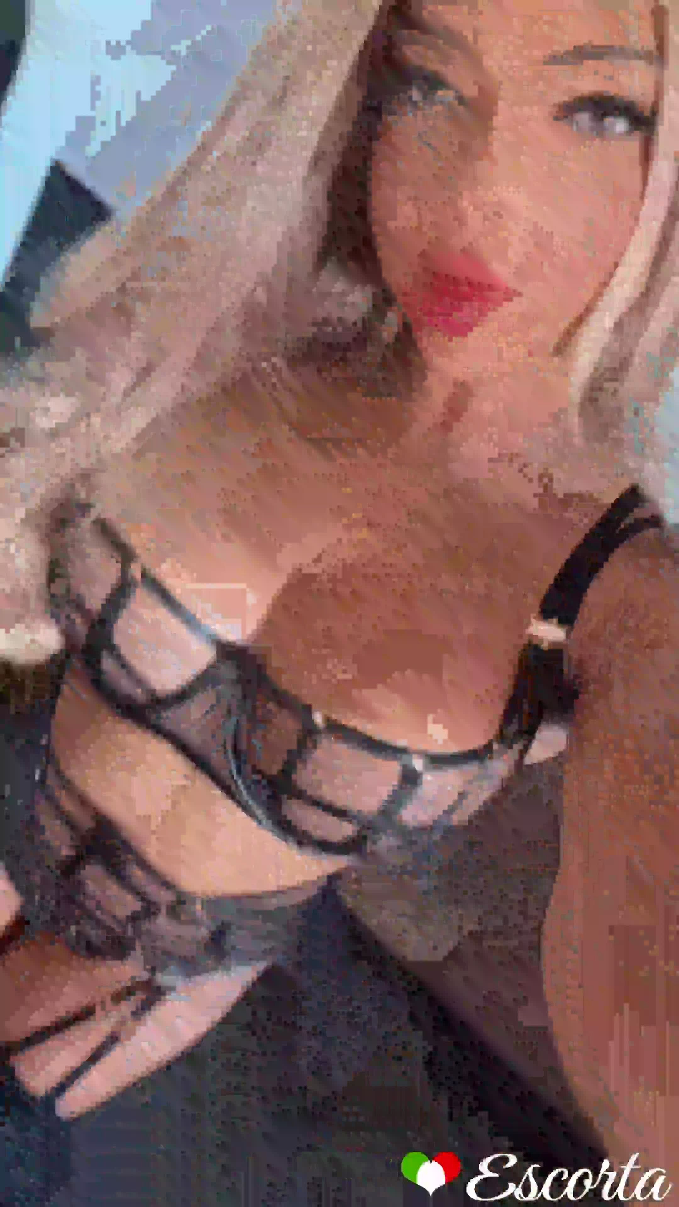 Valora Saint Video Background