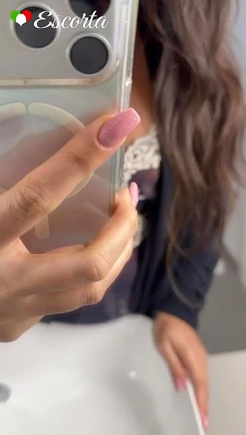 MiaBrasilian Video Background