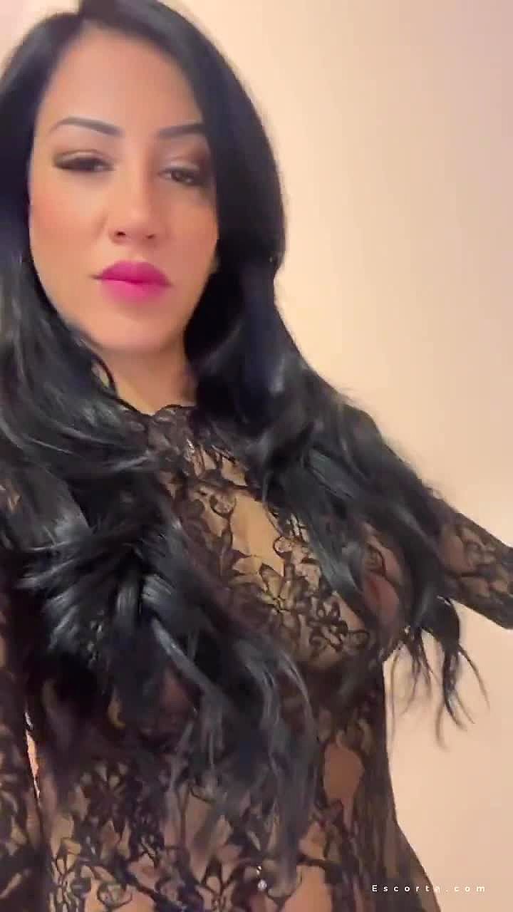 MARTINA Video Sfondo