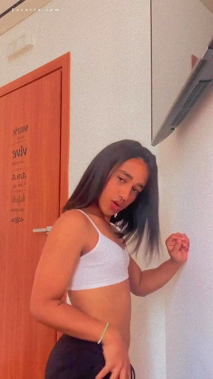 Jessi Video Sfondo