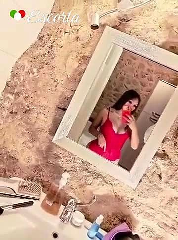 Lia Luxury Video Background
