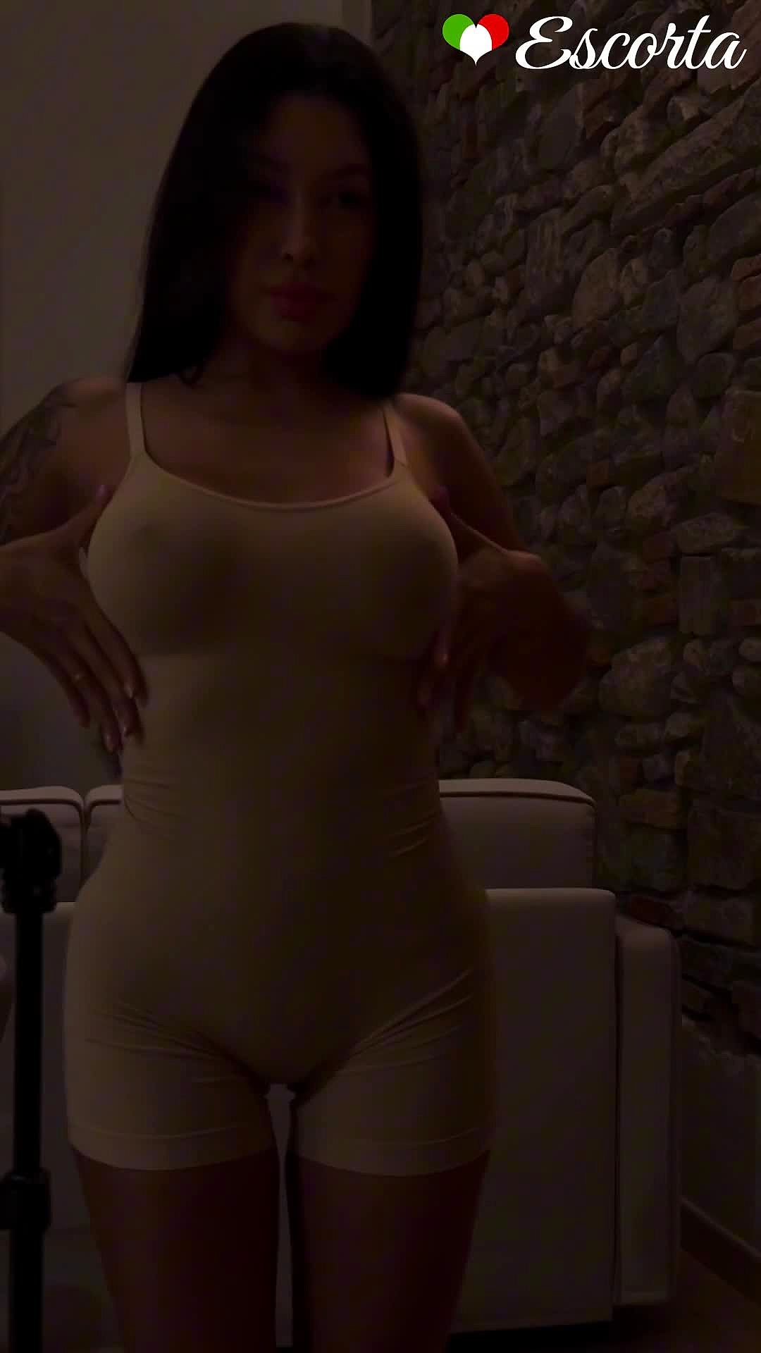 Bruna pornostar Video Background