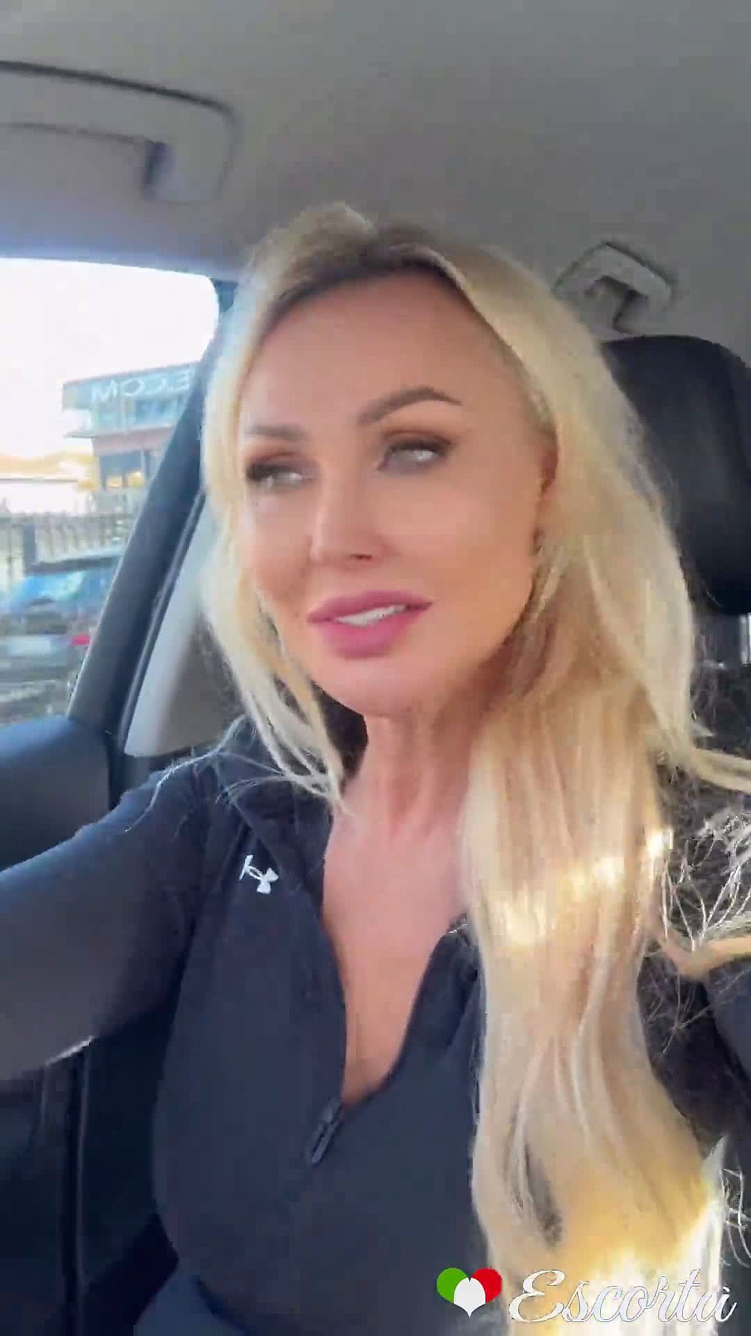 SOMYA bella Video Sfondo