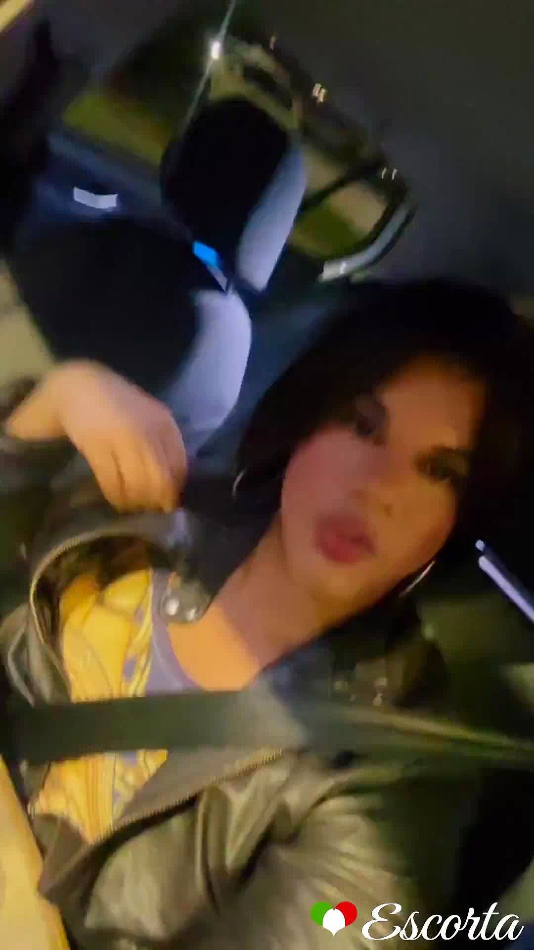 Alice Alves Video Sfondo