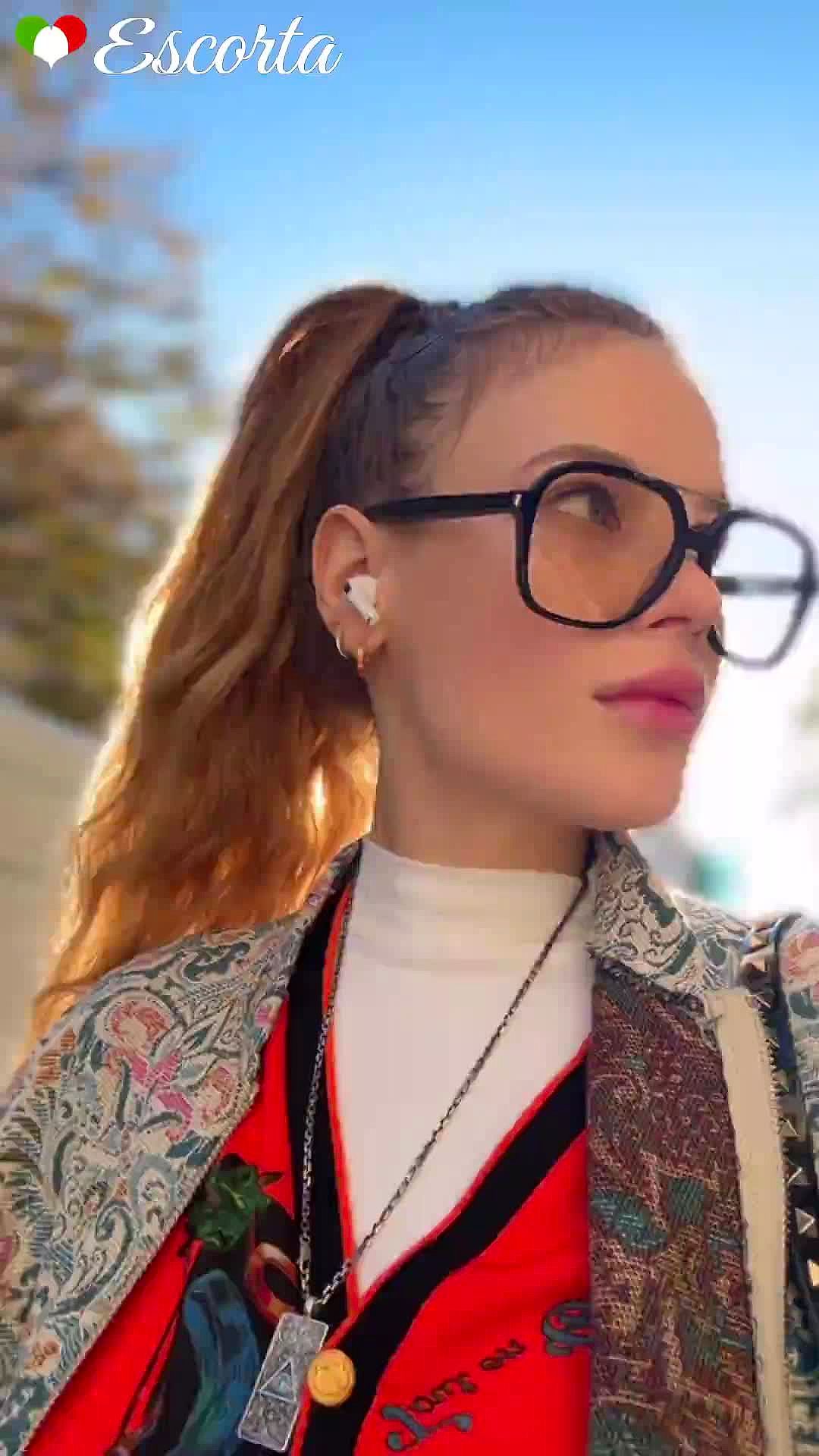 Vivienss Video Sfondo