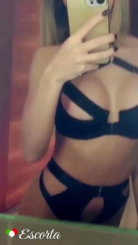 Sandrina Video Sfondo