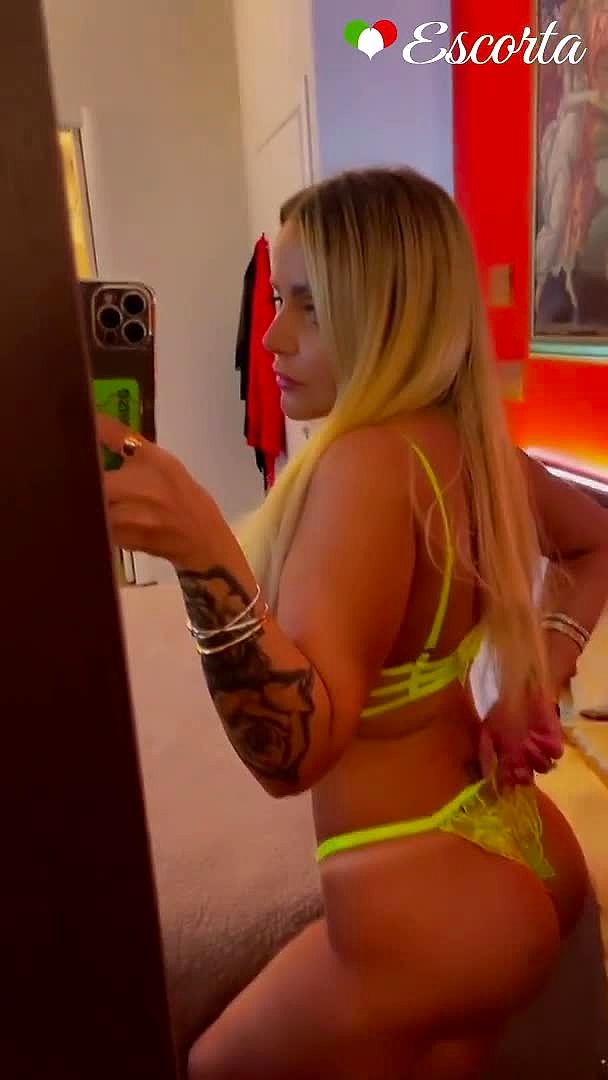 Bianca Video Background