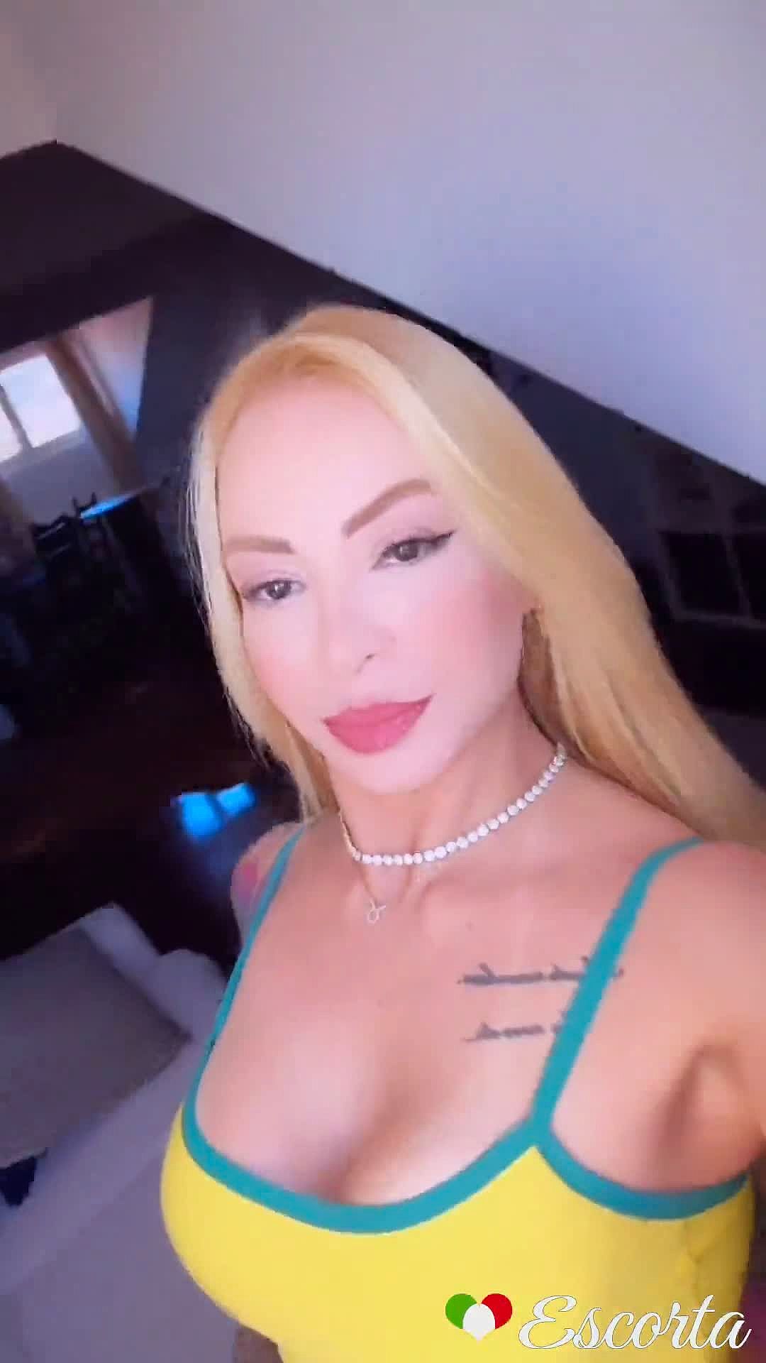 Joulie j’adore Video Background