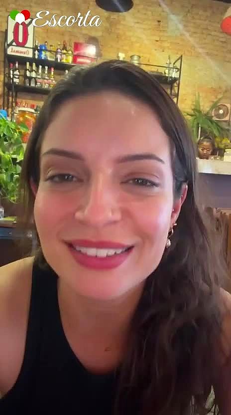 Maya Video Sfondo