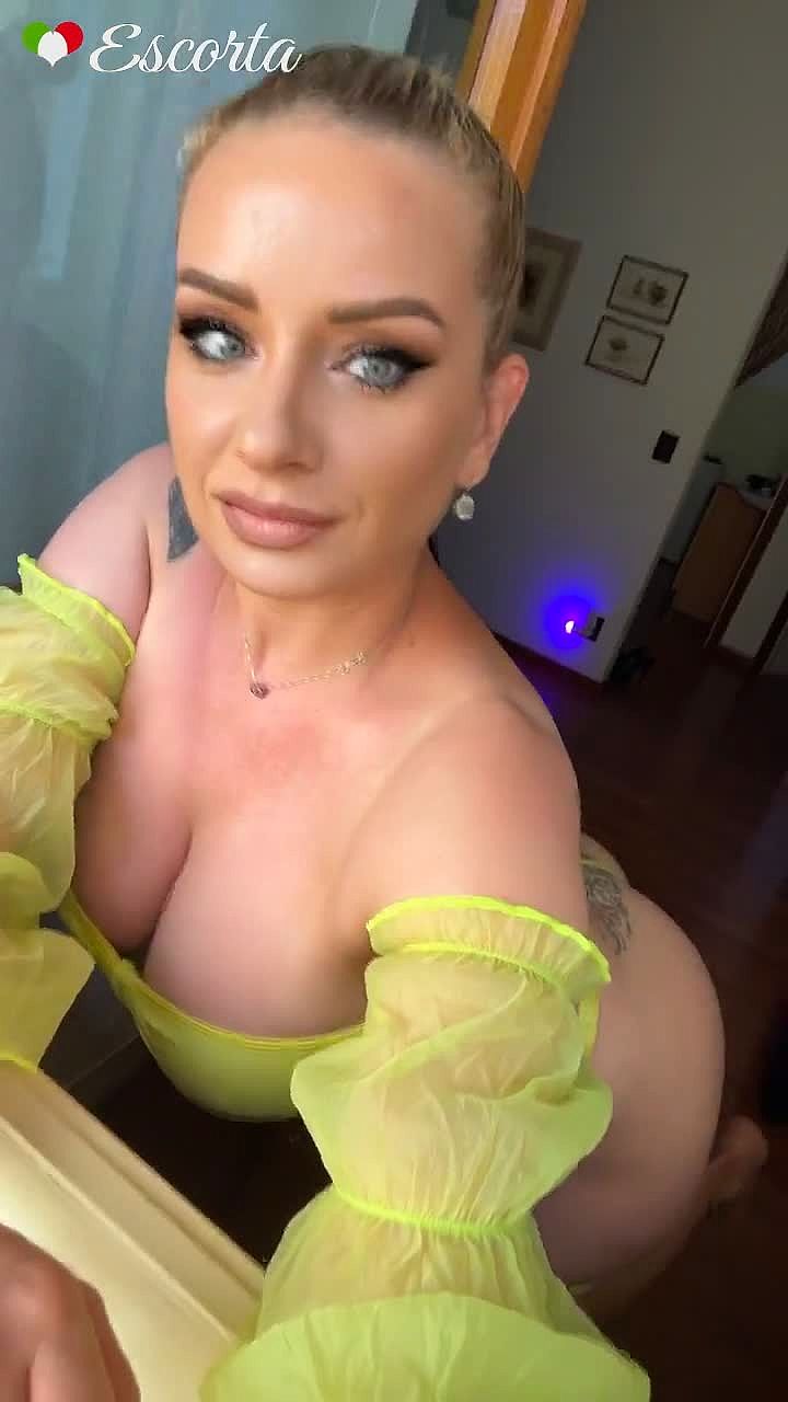 AlionaTop Video Background