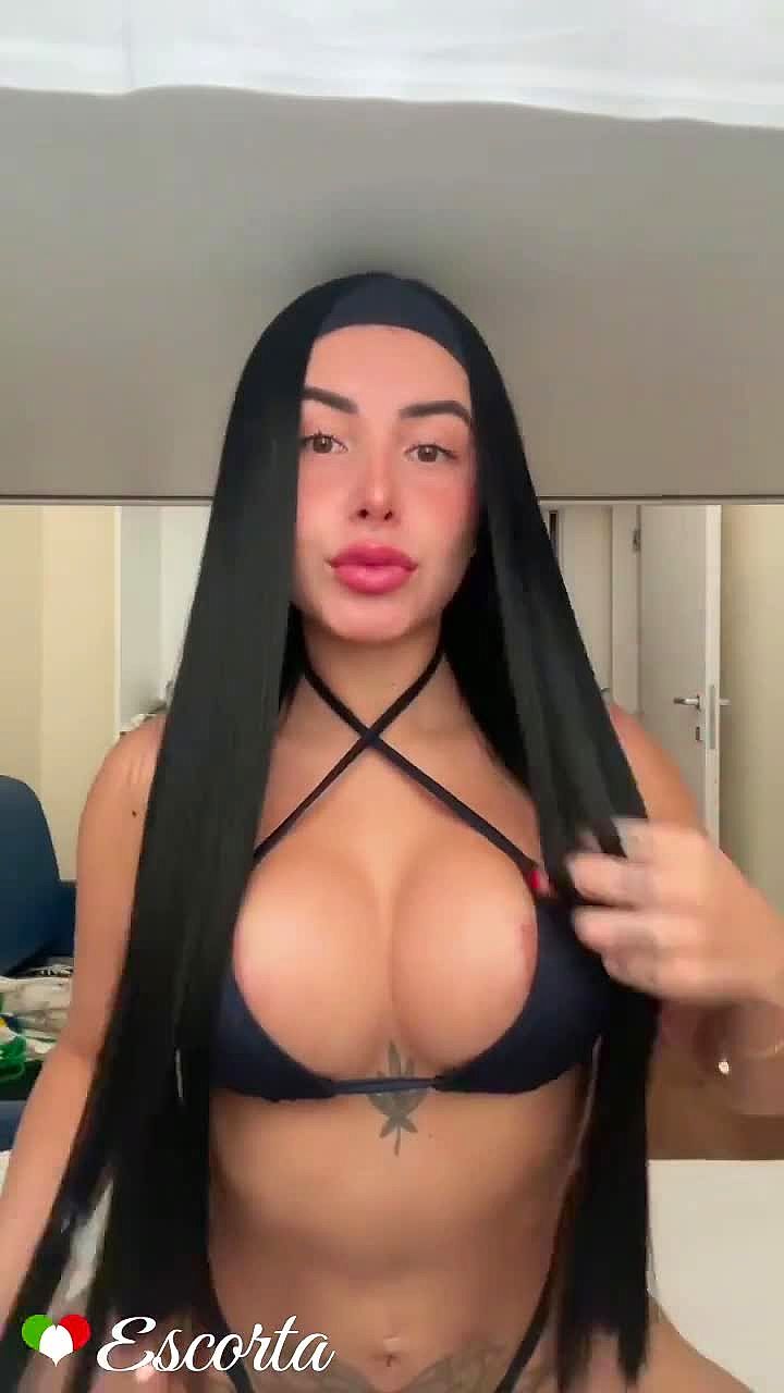 Luiza Video Sfondo