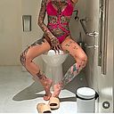 La bella hole Commenta