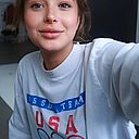 Tasya Commenta