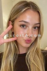 Avery - Milano Escorts