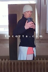 Carlos-Manuel Da Silva Rodrigues - Uomo cerca donna Acerra