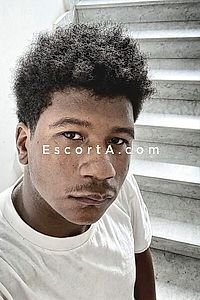 Chocolate Boy - Napoli Boy Escorts