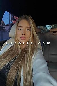 Jenya - Cagliari Escorts