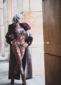 Angelica Faliero Donna cerca uomo Milano