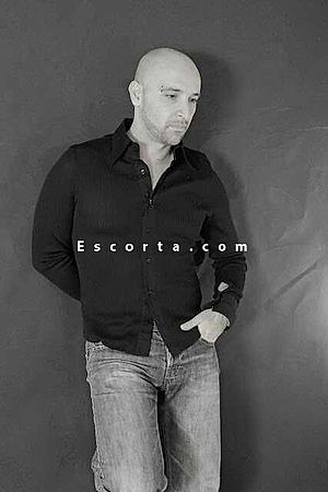 Gigolo Milano per coppia - Male escorts Parma