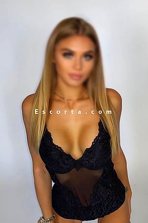 Katarina - Donna cerca uomo Milano