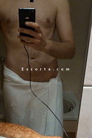 LUCA - Male escorts Roma