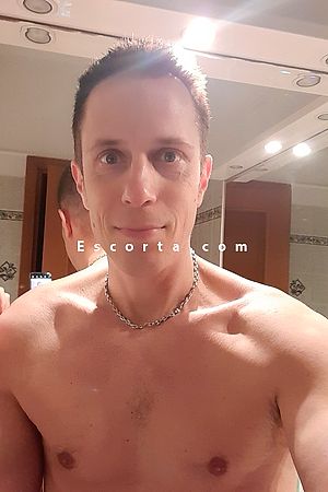 MassageDotatoRoma - Male escorts Roma