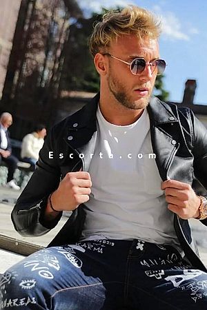 Lorenzo - Male escorts Milano