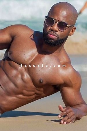 Antoni - Male escorts Milano