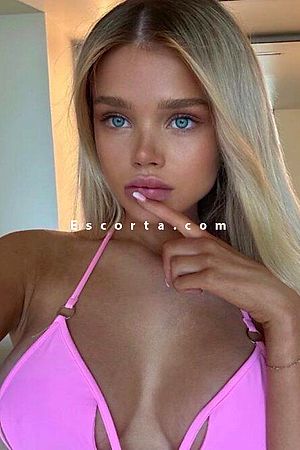 Milana Foto #2