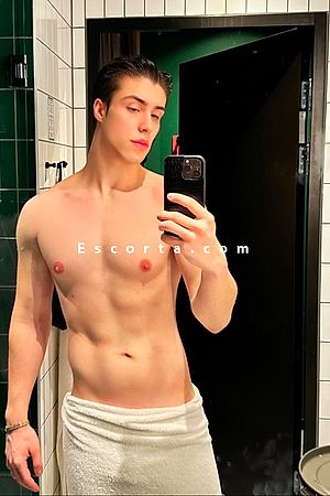 Arthur - Male escorts Roma