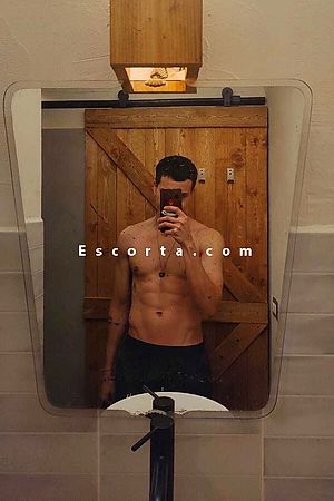 Luca - Male escorts Roma