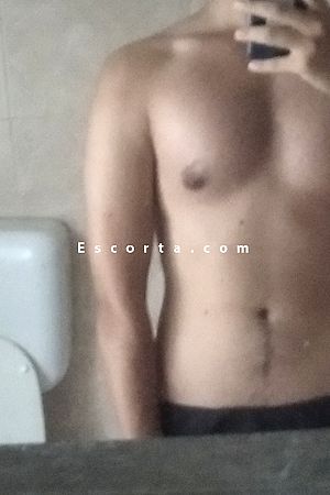 Redioni - Male escorts Parma