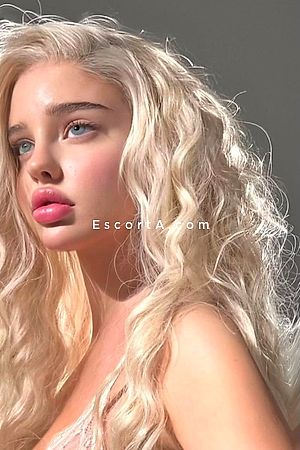 Silvia - Trento Escorts