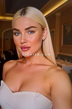 NIKI - Escort Milano