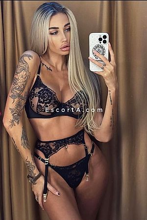 Deey - Escort Milano