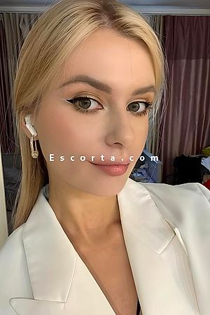 Irina Foto #3