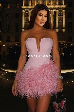 Nora - Milano Escorts