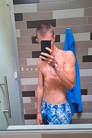 il ragazzo atletico - Male escorts Modena