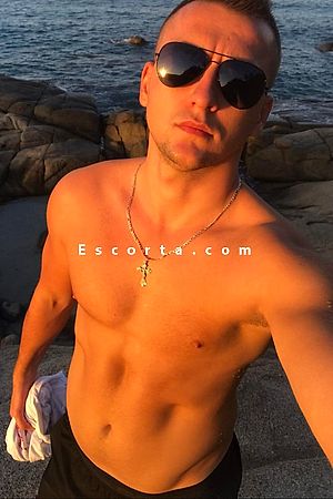 Artur - Male escorts Milano