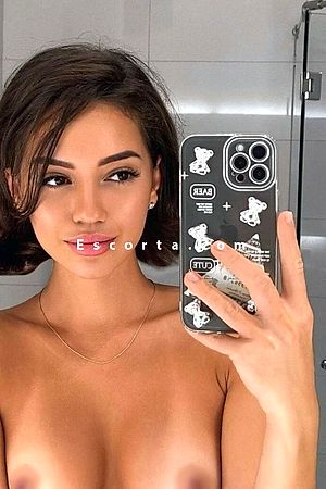 Shantale - Milano Escorts