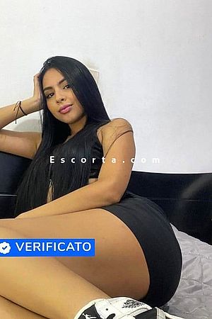 Melinia - Donna cerca uomo Como